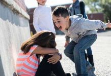 ¡Desgarrador clamor! Niña víctima de bullying: «Dios, llévame al cielo» ¡Desgarrador clamor! Niña víctima de bullying: "Dios, llévame al cielo"