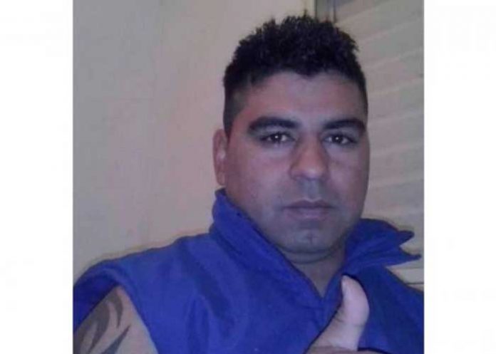 Estranguló a su mujer e hizo acostarse a sus hijas junto al cadáver