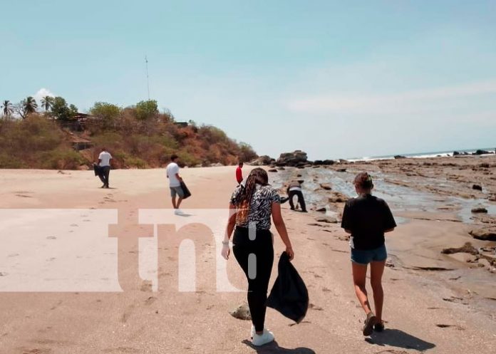 carazo-playa-1 Limpieza de playas en Carazo