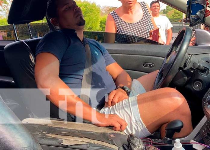 Choque de un vehículo frente a una vivienda en Juigalpa, Chontales
