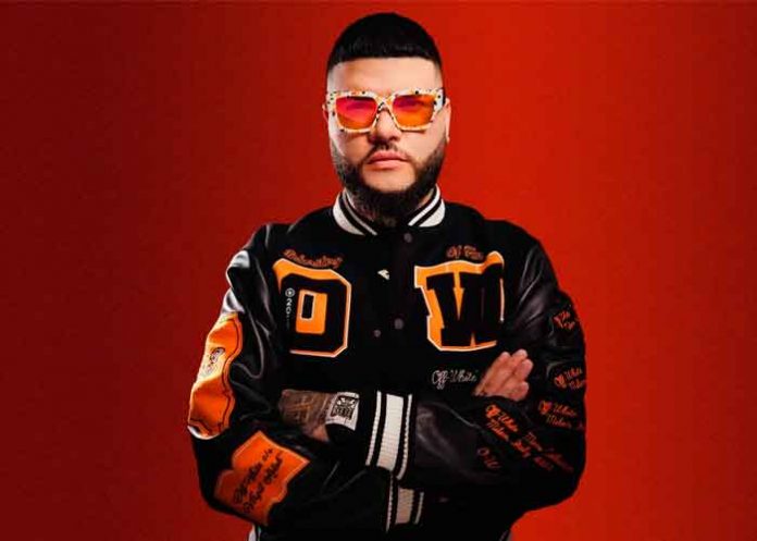 ¡Casi muere! Avión en que viajaba Farruko aterriza de emergencia