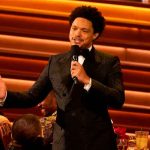 Trevor Noah se burla en los Grammy de la bofetada de Will Smith a Chris Rock