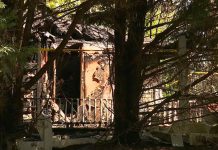 Adolescente es acusado de provocar incendio que mató a su hermana, EE.UU