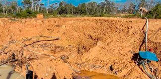 Alud sepultó a 12 de mujeres que buscaban oro en Indonesia