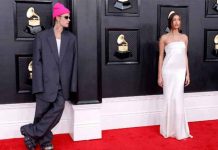 Fuertes burlas por la curiosa pinta de Justin Bieber en los Grammy Fuertes burlas por la curiosa pinta de Justin Bieber en los Grammy
