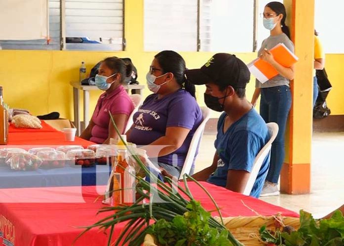 Reunión con productores en Madriz