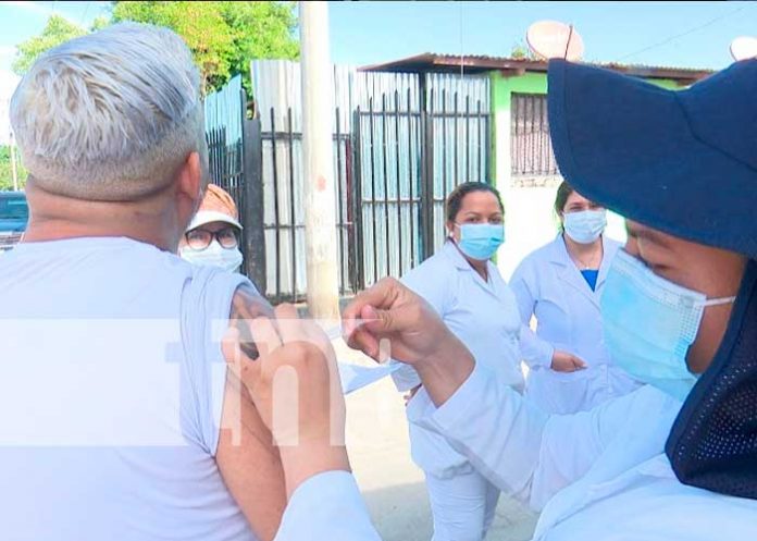 Jornada de vacunación en Villa Guadalupe, Managua