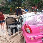 Viven para contarlo: Árbol cae sobre vehículo de manejo en Matagalpa Aparatoso accidente en San Ramón, Matagalpa