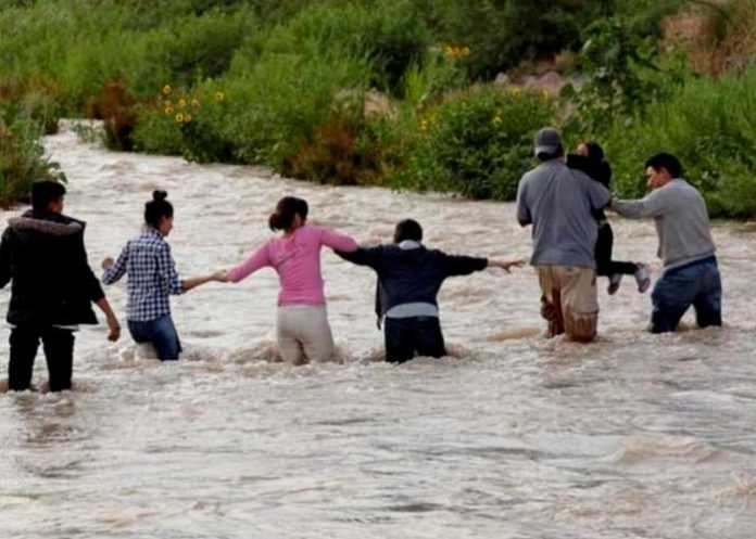 ¡Dramático sueño americano! Agreden a migrantes en Río Grande