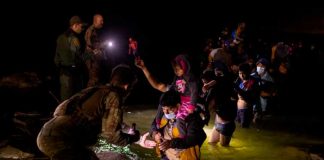 ¡Cifras récord! Más de 220,000 migrantes no logran el "sueño americano"