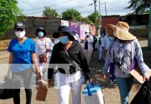 ¡Ya se vacunaron contra Covid! Familias del barrio 18 de mayo en Managua