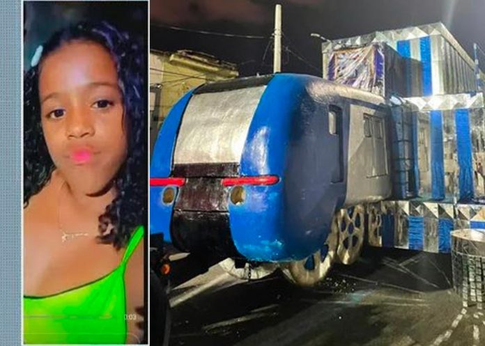 Niña pierde una pierna en accidente con una carroza en Brasil