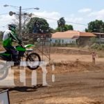 Adrenalina y velocidad en el campeonato nacional de motocross en Managua