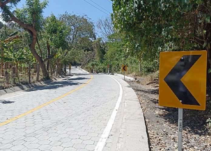 ometepe-1 MTI inaugura nueva carretera adoquinada en Ometepe