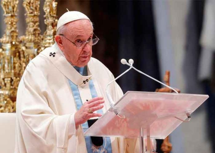 El papa pide que se trate mejor a las suegras y que ellas no critiquen