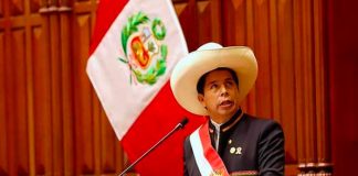 Perú decreta toque de queda ante violentas protestas