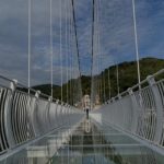 Vietnam inaugura espectacular puente de cristal entre dos montañas Vietnam inaugura espectacular puente de cristal entre dos montañas