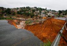 Sudáfrica evalúa daños causados por inundaciones que dejaron 443 muertos
