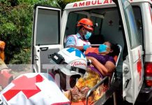 Atención a emergencia en Tipitapa por señora que cayó en sumidero