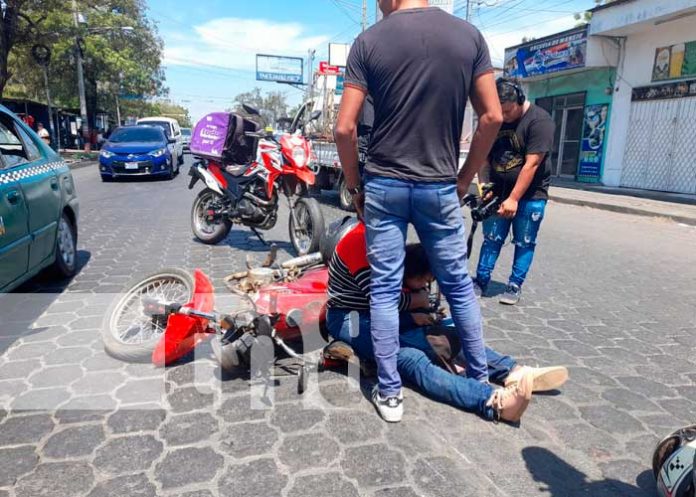 Accidente de tránsito en sector de la Colonia Primero de Mayo, Managua