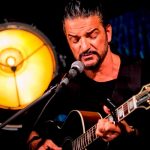 Fans «queda en bola» en pleno concierto de Ricardo Arjona en Texas Fans "queda en bola" en pleno concierto de Ricardo Arjona en Texas