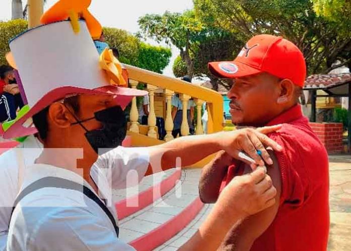 Jornada de vacunación para pobladores de Nandaime, Granada