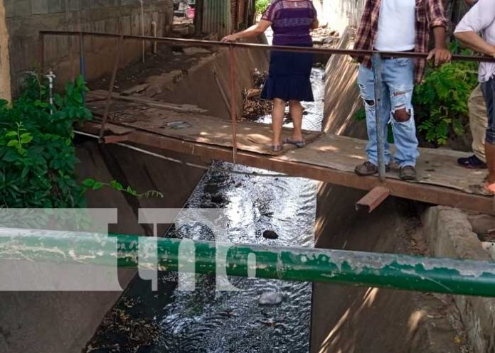 Joven tuvo un accidente y se incrustó una varilla en el pie, hecho sucedido en Managua