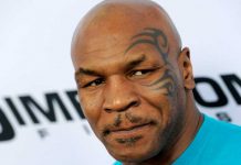 Mike Tyson le propina tremenda «apaleada» a un pasajero en un avión Mike Tyson le propina tremenda "apaleada" a un pasajero en un avión