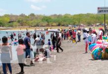 Refrescantes aguas de la Laguna de Xiloá reciben a miles de veraneantes