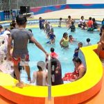 Familias de Managua llenan el centro turístico de Xilonem