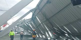 Colapsa estructura por lluvias en Ecuador, provocando un muerto y heridos