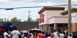 Tiroteo en Buffalo, Nueva York dejó al menos 10 muertos