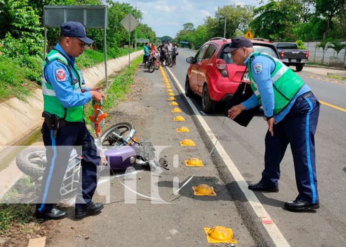 1 Accidente deja a tres lesionados en Carretera Nindirí a Sabana Grande