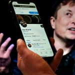 Elon Musk pide información de «bots» en Twitter para cerrar la compra Elon Musk pide información de "bots" en Twitter para cerrar la compra