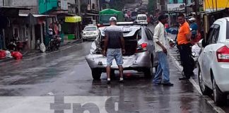 Bus colectivo choca contra taxi cerca del Centro de Salud de Río Blanco