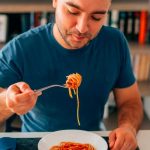 Hábitos que te pueden ayudar a bajar de peso sin darte cuenta Hábitos que te pueden ayudar a bajar de peso sin darte cuenta