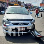 Imprudencia de taxista deja lesionado a motorizado, Managua Imprudencia de taxista deja lesionado a motorizado, Managua