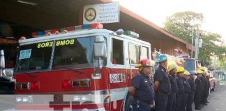 Camiones bomberiles con rumbo a la nueva estación en Muy Muy