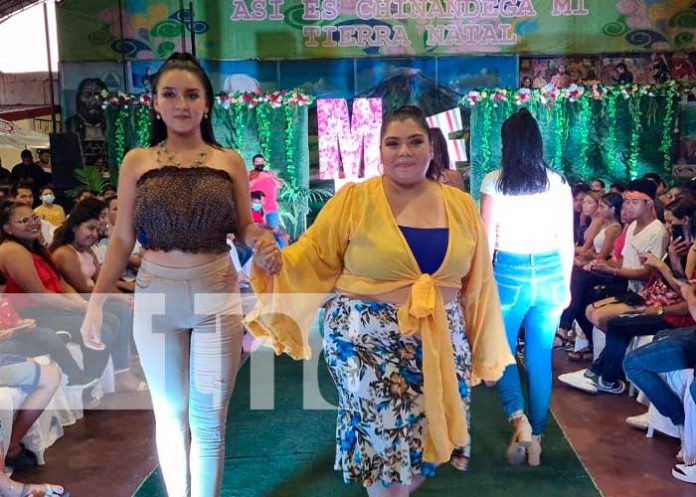 Realizan pasarela madres, hijas e hijos en Chinandega