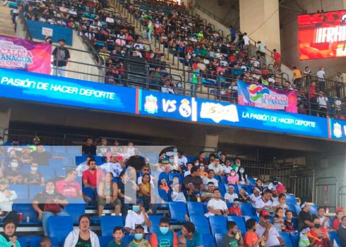 1 Lleno total en el Polideportivo Alexis Argüello, Managua