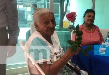 Honran a Madres de héroes y mártires del Distrito II de Managua Honran a Madres de héroes y mártires del distrito II de Managua