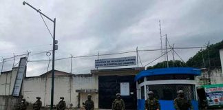 Policías se desplazan nuevo amotinamiento en cárcel de Ecuador
