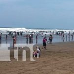 Familias visitan balnearios celebrando el Día del Trabajador