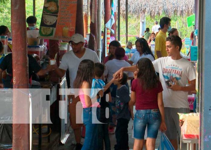 Managua: Parque de ferias abarrotado por familias capitalinas