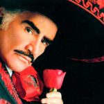 España rinden homenaje a Vicente Fernández en los Premios Platino 2022 España rinden homenaje a Vicente Fernández en los Premios Platino 2022