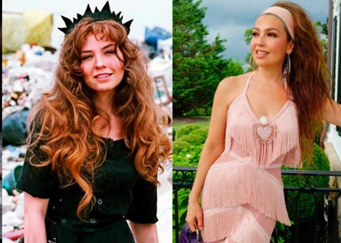 Thalía afirma que los zapatos rotos de Balenciaga se inspiraron en ella