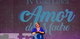 Realizan presentación artística amor de madre en León
