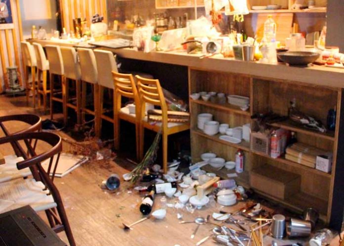 Japón afectado por sismo de magnitud 5.8, sin alerta de tsunami