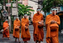 Tailandia cancela el uso de mascarillas por el deceso de Covid
