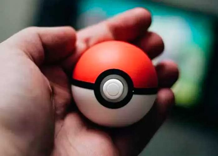 .2 Samsung en alianza con Pokémon lanza estuche en forma de 'PokéBall'